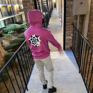 Meet your Posher, Angel